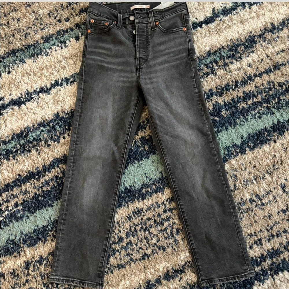 Tapered jeans